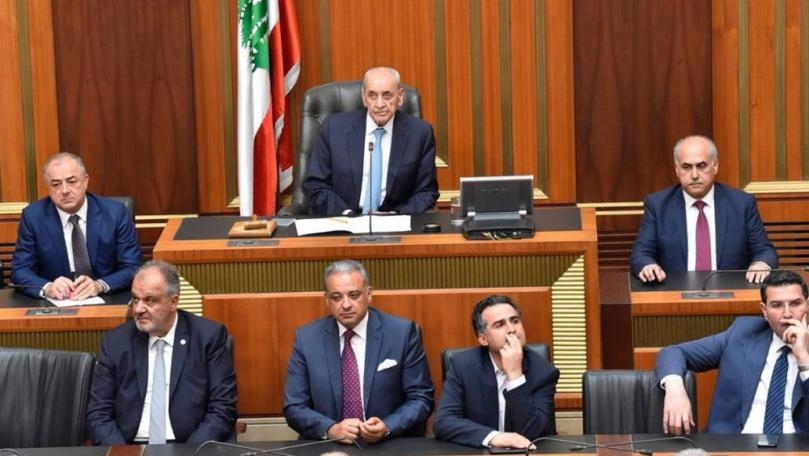 إنسداد الداخل بانتظار الخارج!