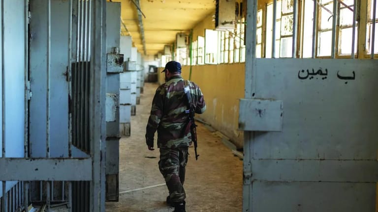 جديد ملفّ المعتقلين اللبنانيين في صيدنايا: هذا ما كشفه التحقيق!