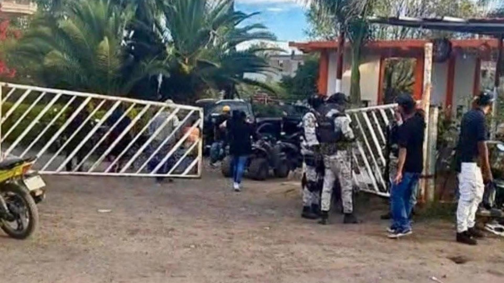 هجومٌ مسلّح على ملعب لكرة القدم