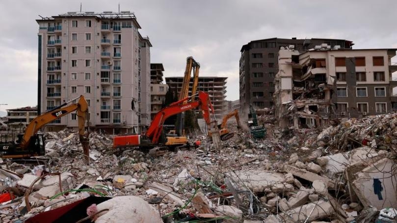 Turkey begins to rebuild for 1.5 million made homeless by earthquakes