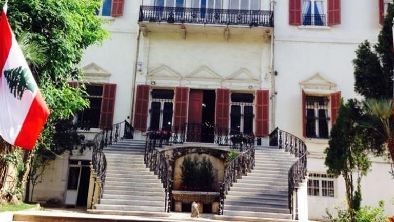 "الخارجية" توضح حقيقة منحة ادارة حصر التبغ والتنباك