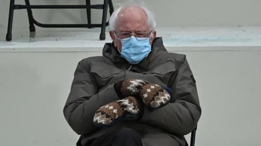 Sanders, With Mittens Pic, Raises $1.8 Million for Charity