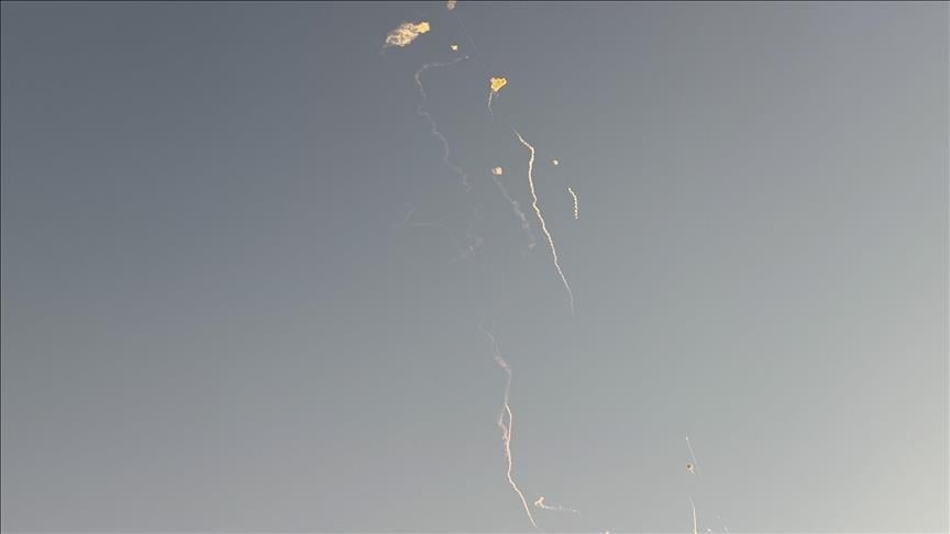 Kuwait: Debris lands in homes after intercepts