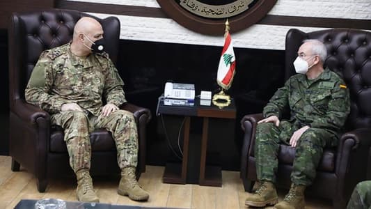 Army Commander meets Spanish Chief of Staff