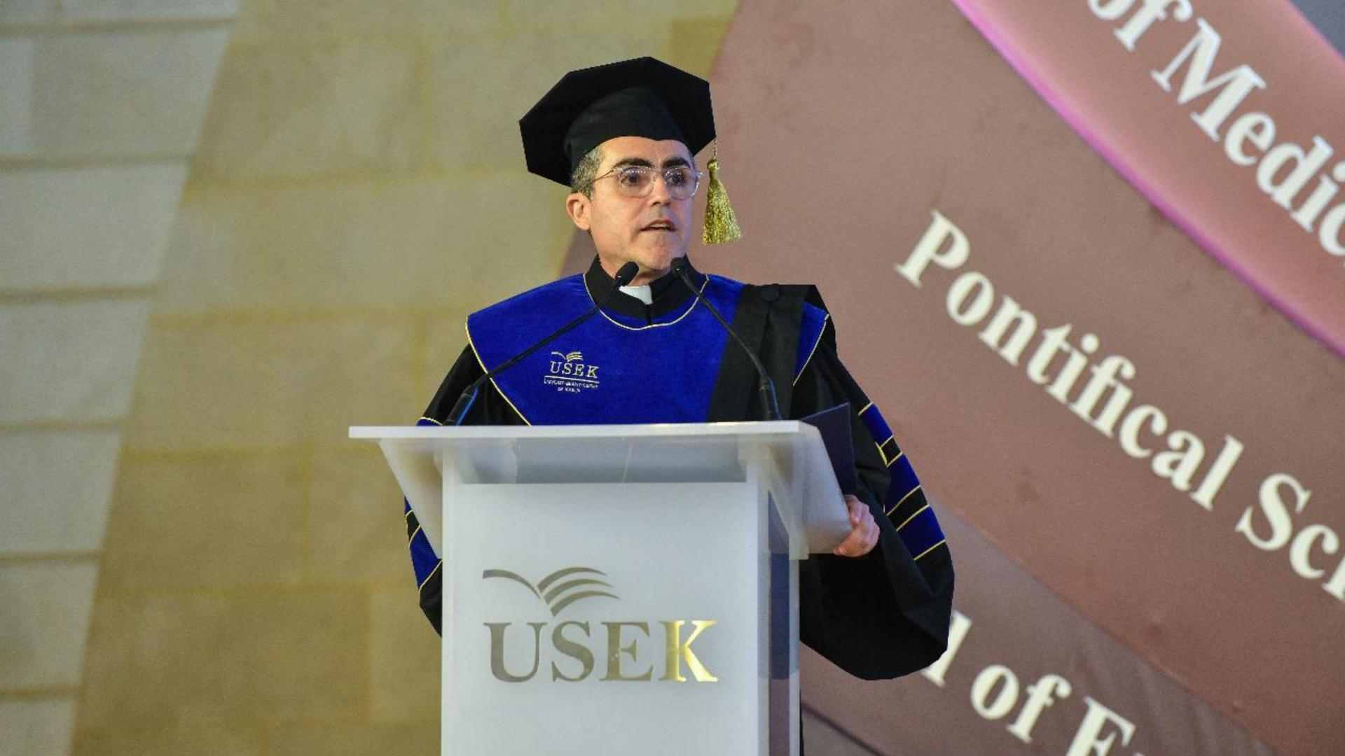 جامعة الروح القدس – الكسليك تحتفل بتخريج دفعة "Class of EverRise" للعام 2025