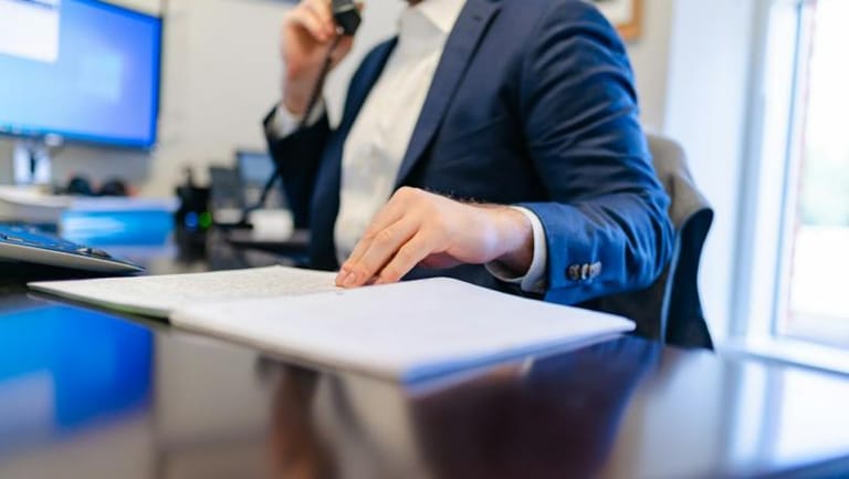 فضيحة 3 مدراء.... أعادهم الحنين الى "النّعيم"