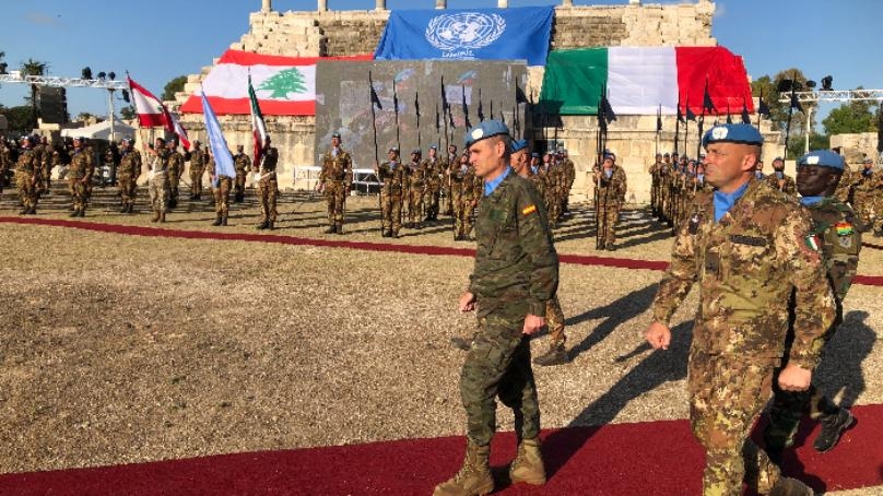 لازارو قلّد الكتيبة الايطالية أوسمة باسم غوتيريش
