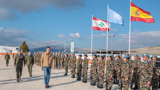 رئيس الحكومة الإسبانية زار كتيبة بلاده في قاعدة ميغيل دي سرفانتس