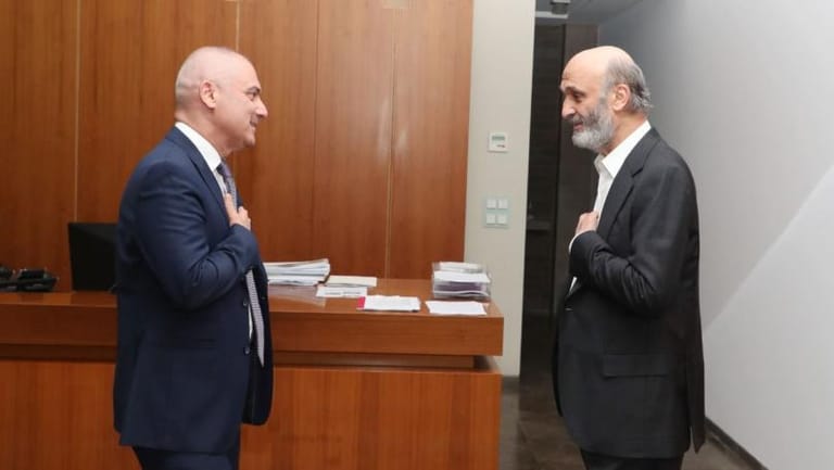 محفوض التقى جعجع: تكرار تجربة عون يعني الاقدام على الانتحار