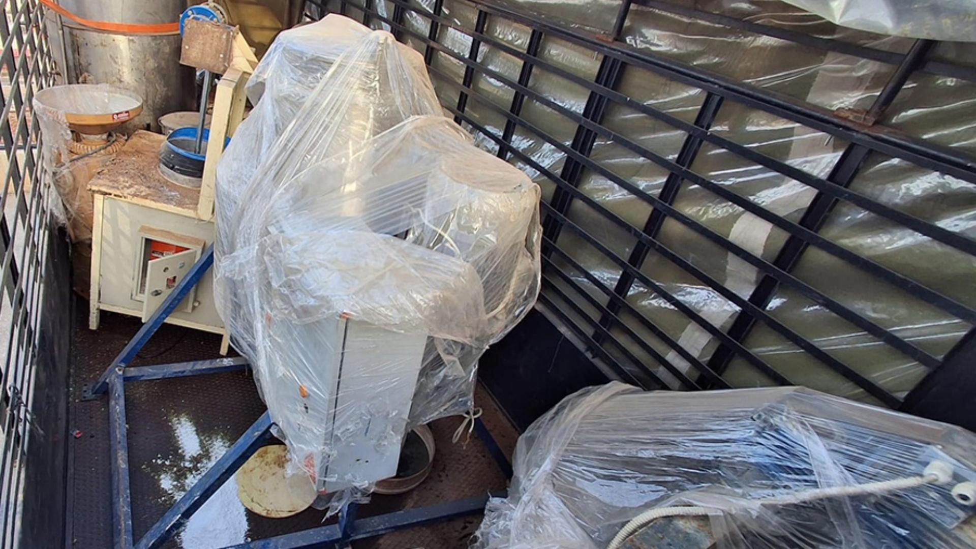 Watch: “Transport Lab” Used for Drug Production