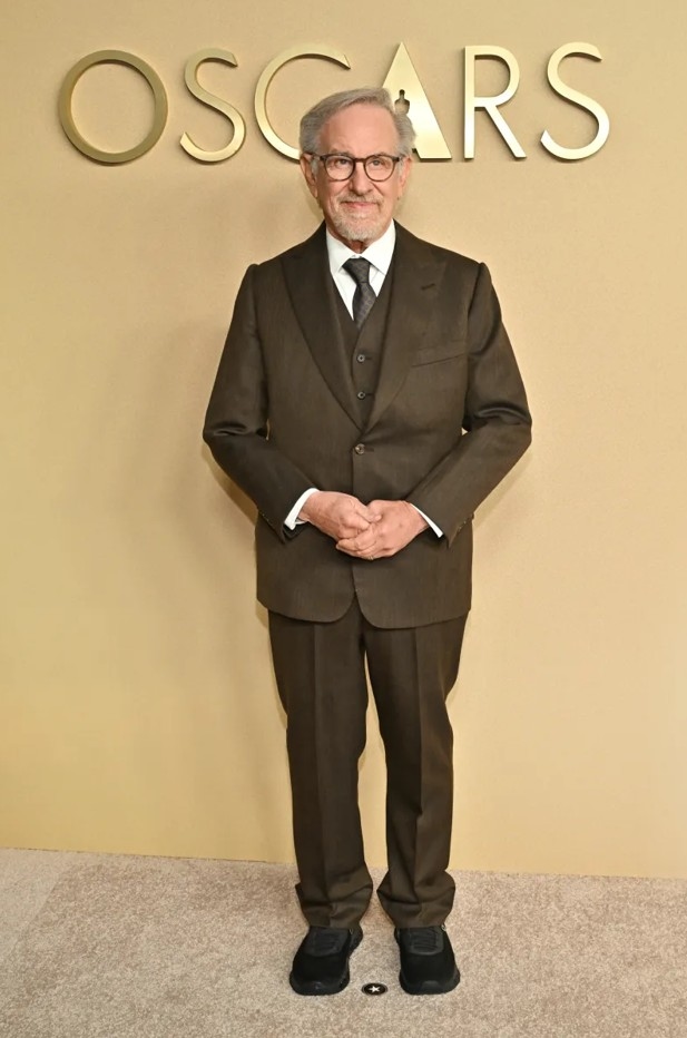 أبرز النجوم والنجمات في حفل غداء المرشحين لجوائز الأوسكار