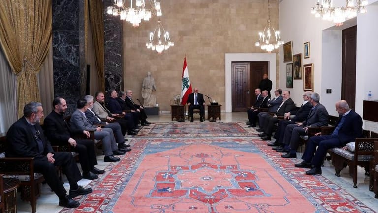 إلى المعارضين الجدد.. راقبوا واصبروا وخدوا "notes"!