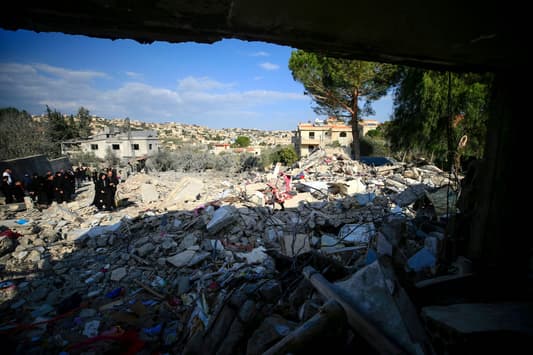 NNA: The residents of Houla have entered the southern border town after the Lebanese army deployed in its neighborhoods