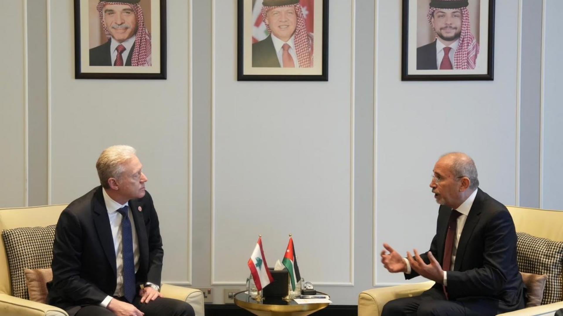 رجّي من عمان: لبنان ماضٍ في مساره التفاوضي ولا رجوع عن قرار حصر السّلاح