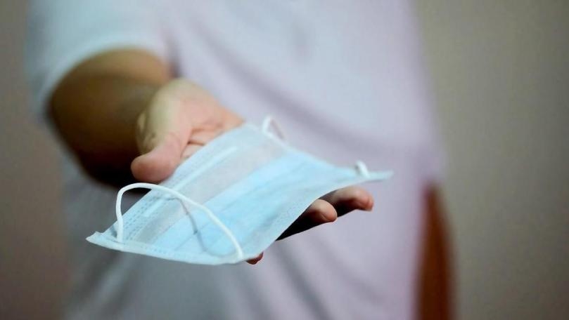 AFP: Vaccinated people in high-risk areas need to mask again in US