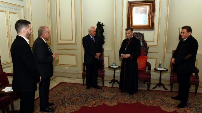 Rahi receives congratulatory calls from Berri and Mikati, continues to receive well-wishers on Christmas eve