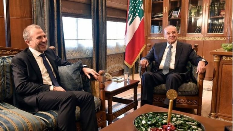 برّي ينتظر جواباً من باسيل استبقه بردود ملتبسة.. وباريس تواكب ردود الفعل