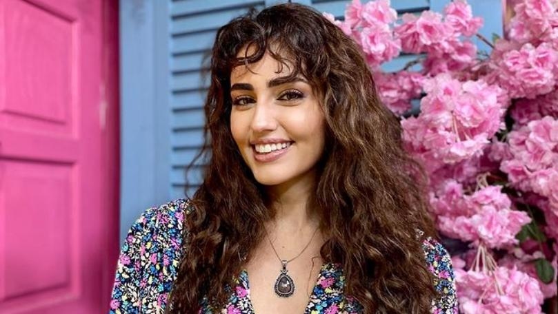 الممثلة التركية "روان" في "مرارة الحب": أتابع "للموت" وهذا رأيي به!