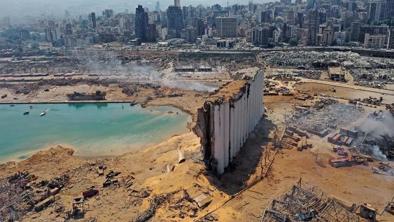 US and French foreign ministers call for quickly announcing the results regarding the causes of Beirut port explosion, away from political interference