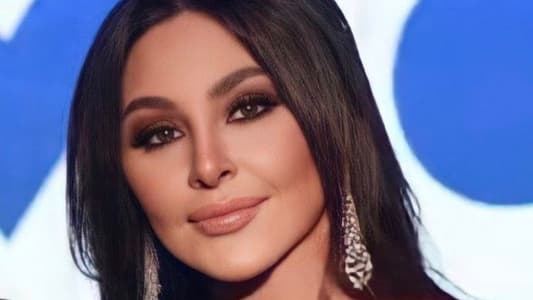 إليسا تسخر من الجمهور العوني: ”بعدني حديثن لهلق“