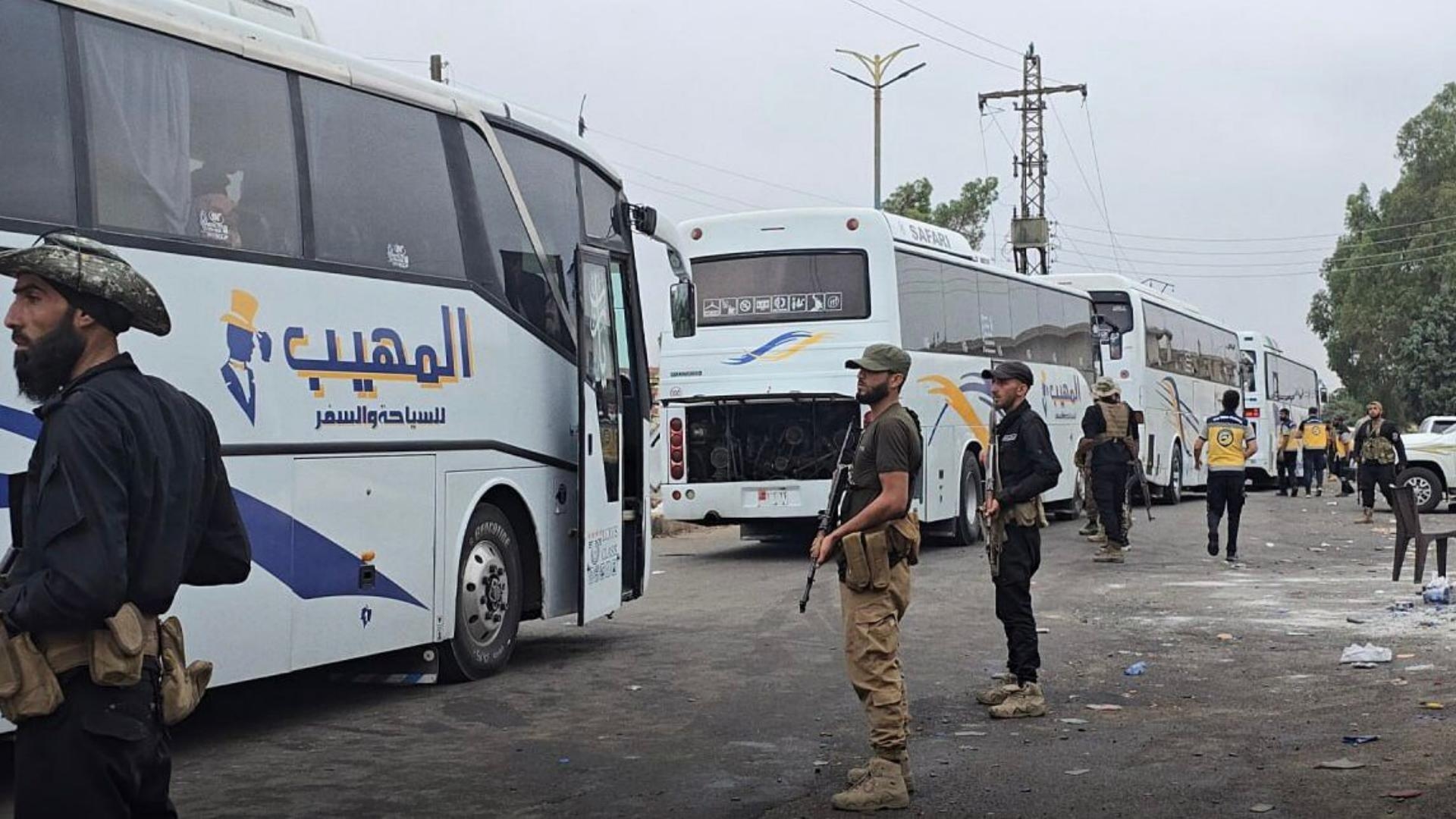 بالصور: خروج البدو المحتجزين في السويداء