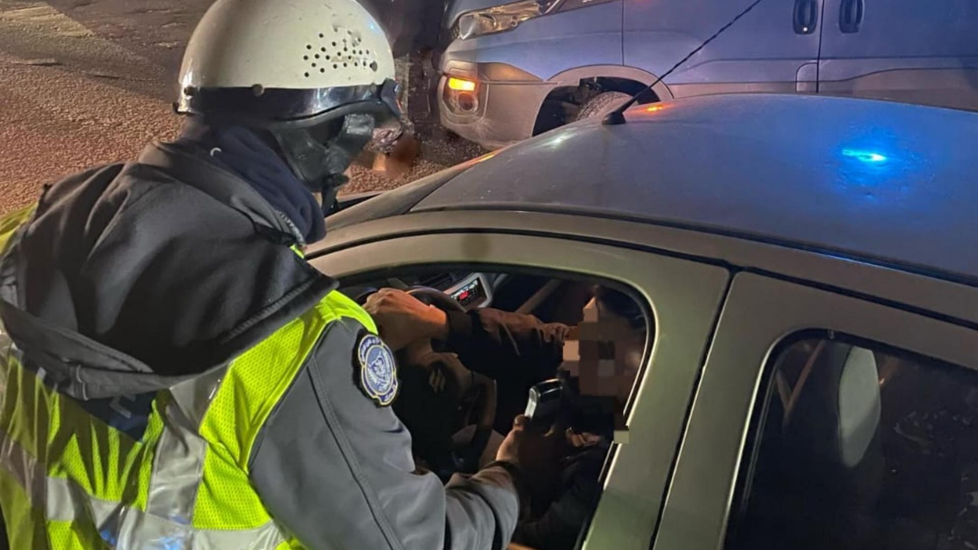 بالصّور: حواجز وضبط مخالفات... وإليكم التفاصيل