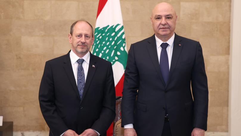 عون يتسلّم أوراق اعتماد 4 سفراء جدد