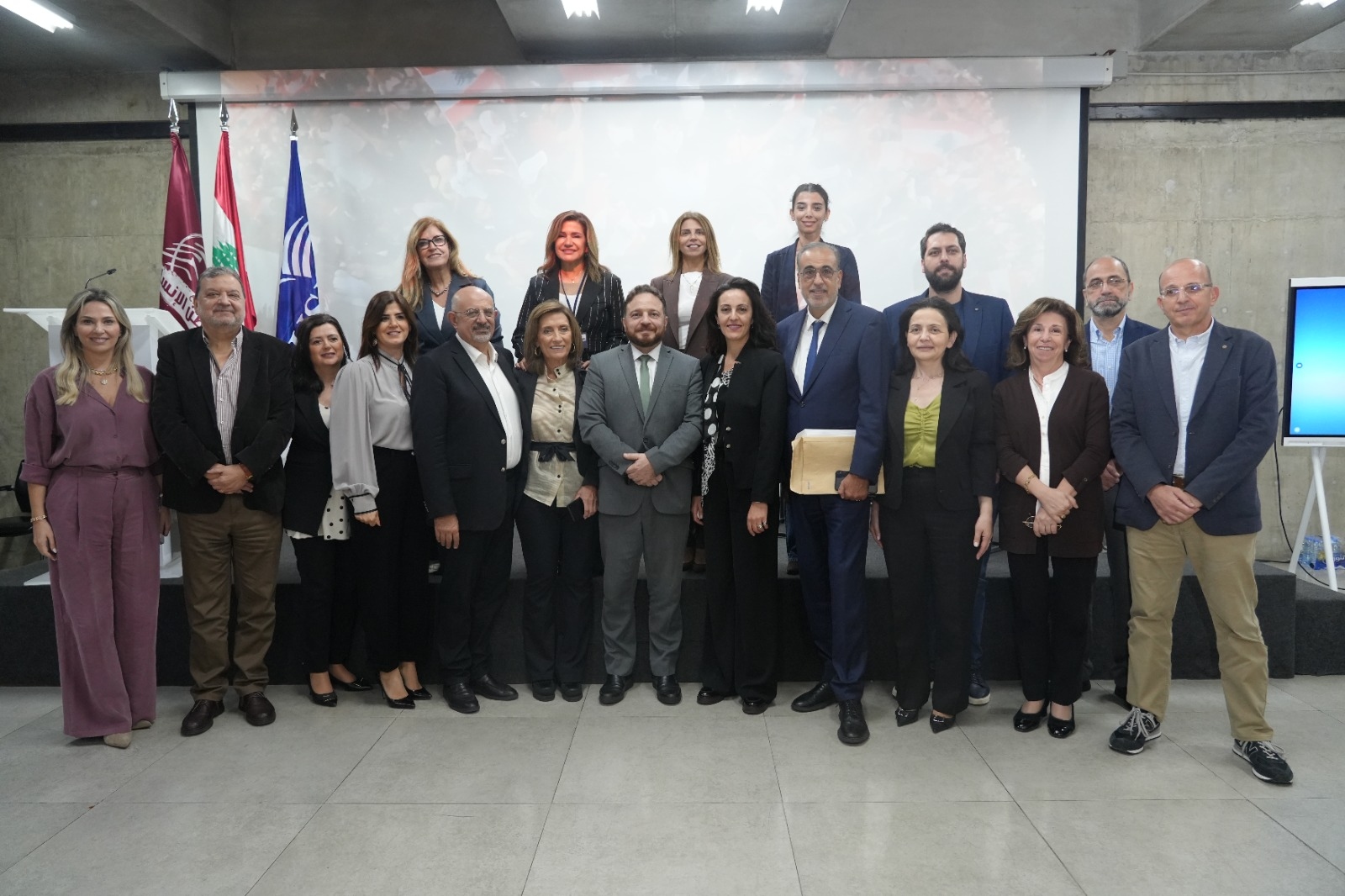 مشروع "وطن الإنسان" يطلق منتدى "السلام والازدهار" من جامعة الروح القدس – الكسليك وتفاعل لافت للطلاب المشاركين