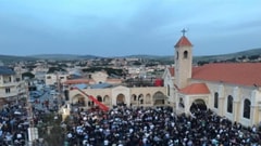 مسيحيّو لبنان: القلب على الجنوب والعين على النظام