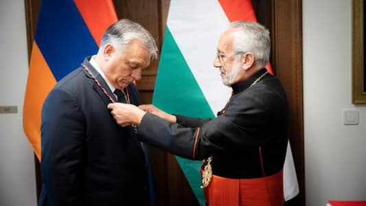 البطريرك روفائيل يقلد رئيس وزراء جمهورية هنغاريا صليب المقدس الأورشليمي