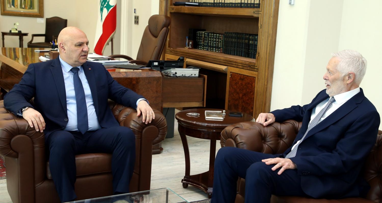 السلاح الفلسطيني على طاولة الرئيس عون