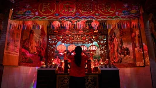 Across Asia, Hundreds of Millions Gather to Mark Lunar New Year