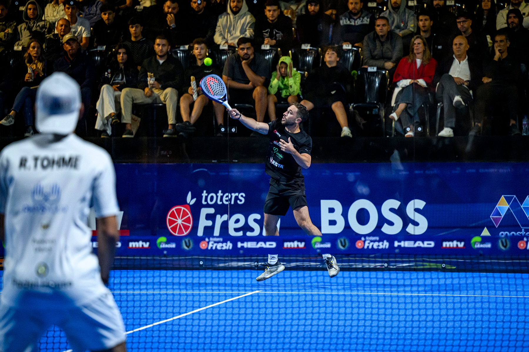 Courts بطلاً للنسخة الثانية من "مايك سبور بادل ليغ"