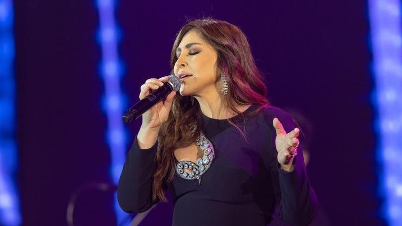 بالفيديو: ليلةٌ غنائية ساحرة جمعت إليسا وآدم في جدة