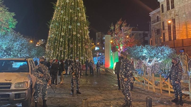 انتشار عناصر قوى الأمن الداخلي في المناطق كافة بمهمات حفظ أمن ونظام ليلة عيد الميلاد في جبيل وحلبا والضبية والفنار