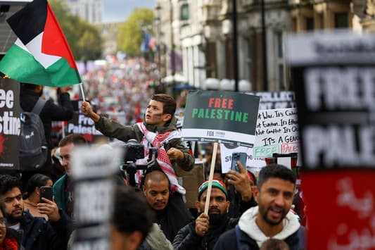 About 100,000 protesters join pro-Palestinian march through London