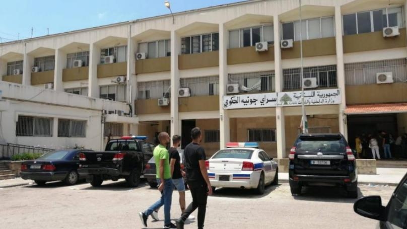 قصص يرويها موظفو الدولة... فضائح لا تنتهي!