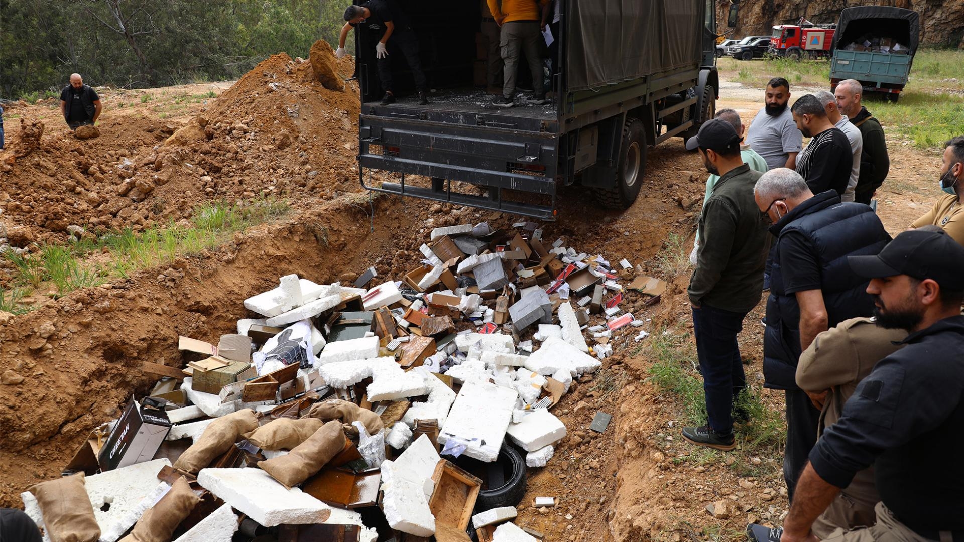بالصّور: كميّات كبيرة من المخدّرات في جبل لبنان!