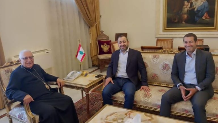 العبسي عرض للأوضاع العامة مع نواب وشخصيات