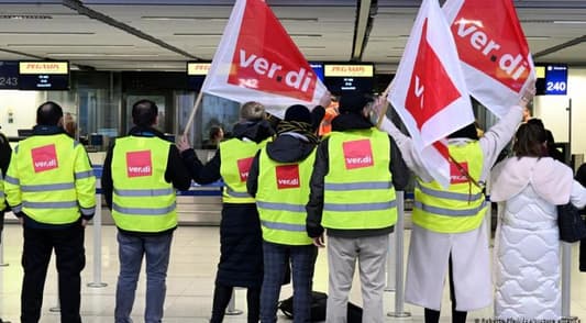 AFP: German unions call major transport strike on Monday