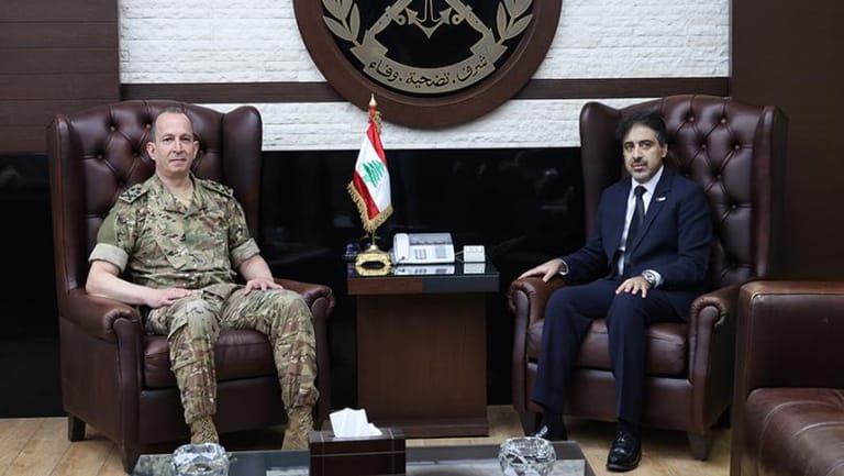 هيكل التقى مدير عام صندوق قطر للتنمية... وبحثٌ في دعم الجيش