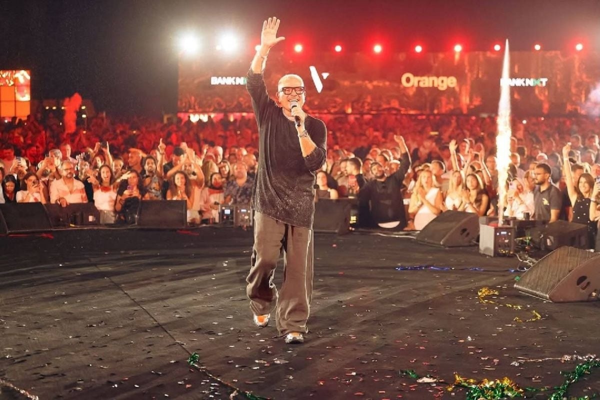 نجوم الفن يتفاعلون مع عمرو دياب في حفل الجونة