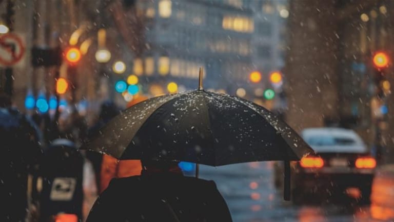 طقسٌ غير اعتيادي في أوّل أيام نيسان: أمطار وثلوج وأكثر!