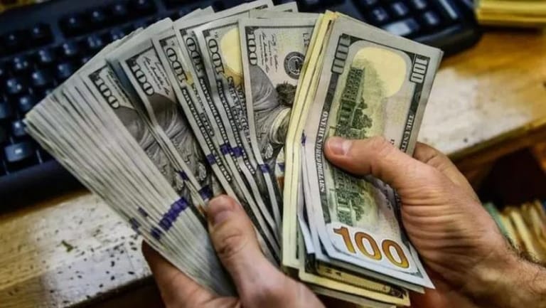 ارتفاع في دولار السوق السوداء