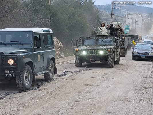 Lebanese Army: Escorting Citizens Returning to Their Towns