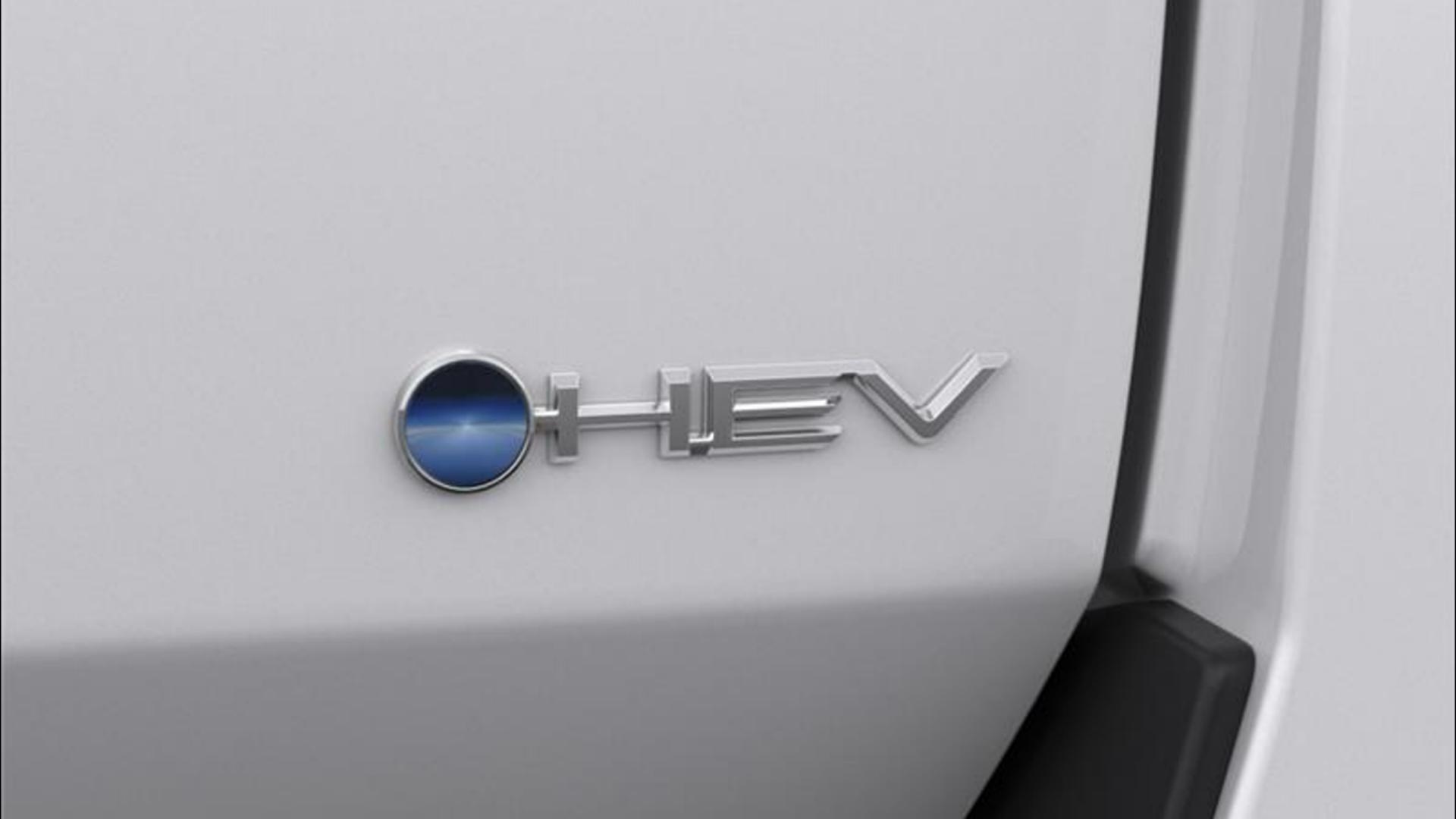 تويوتا تُدشن عصر المركبات الكهربائية للطرقات الوعرة وتطلق أول لاند كروزر هايبرد في الشرق الأوسط