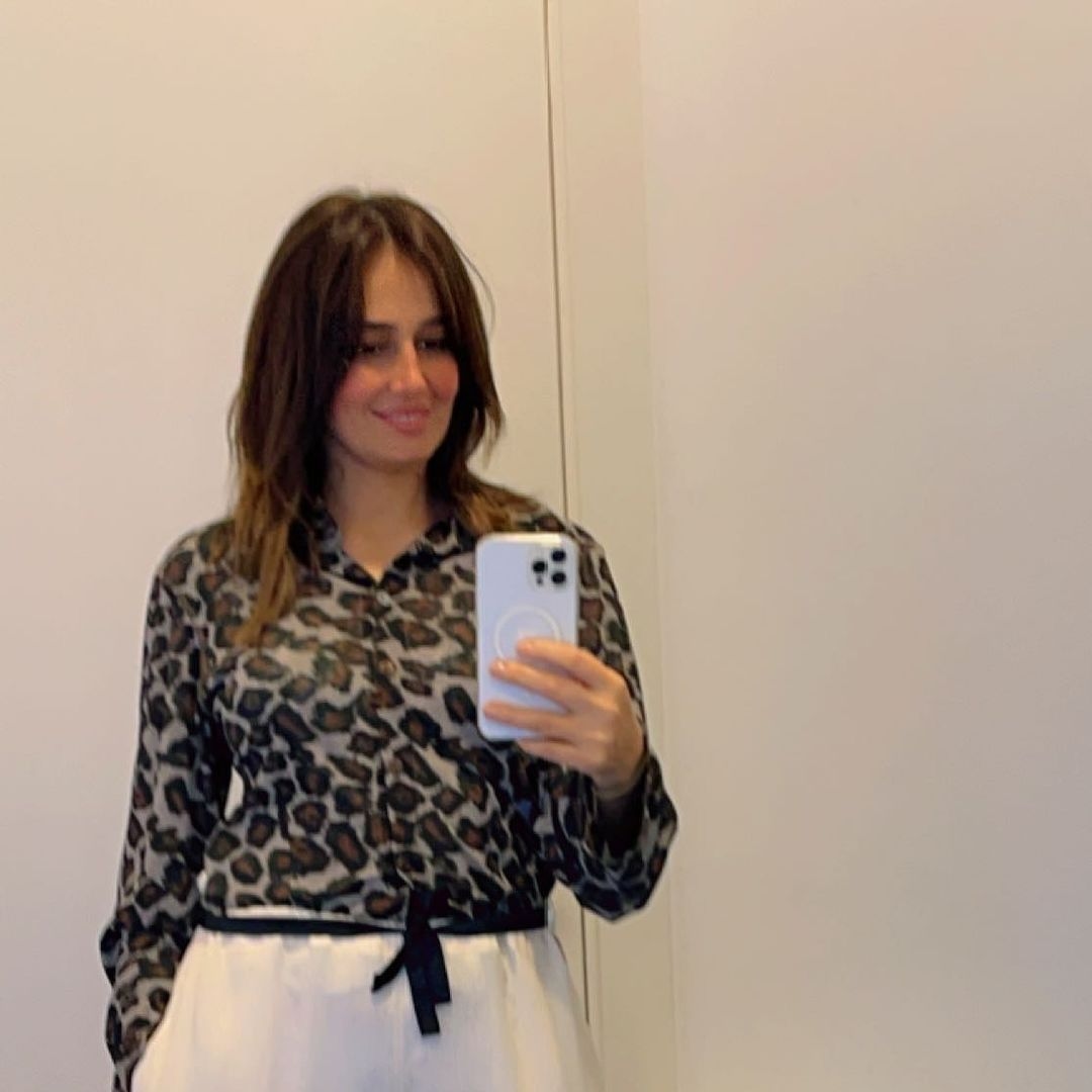 حلا شيحة تسترجع الذكريات برفقة أطفالها... لن تصدقوا الشبة بينهم!