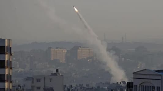 وسائل إعلام إسرائيلية: اعتراض 4 صواريخ في سماء مدينة سديروت في غلاف غزة الشمالي من دون وقوع إصابات