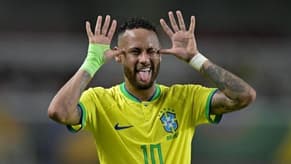 Watch: Neymar surprises street vendors