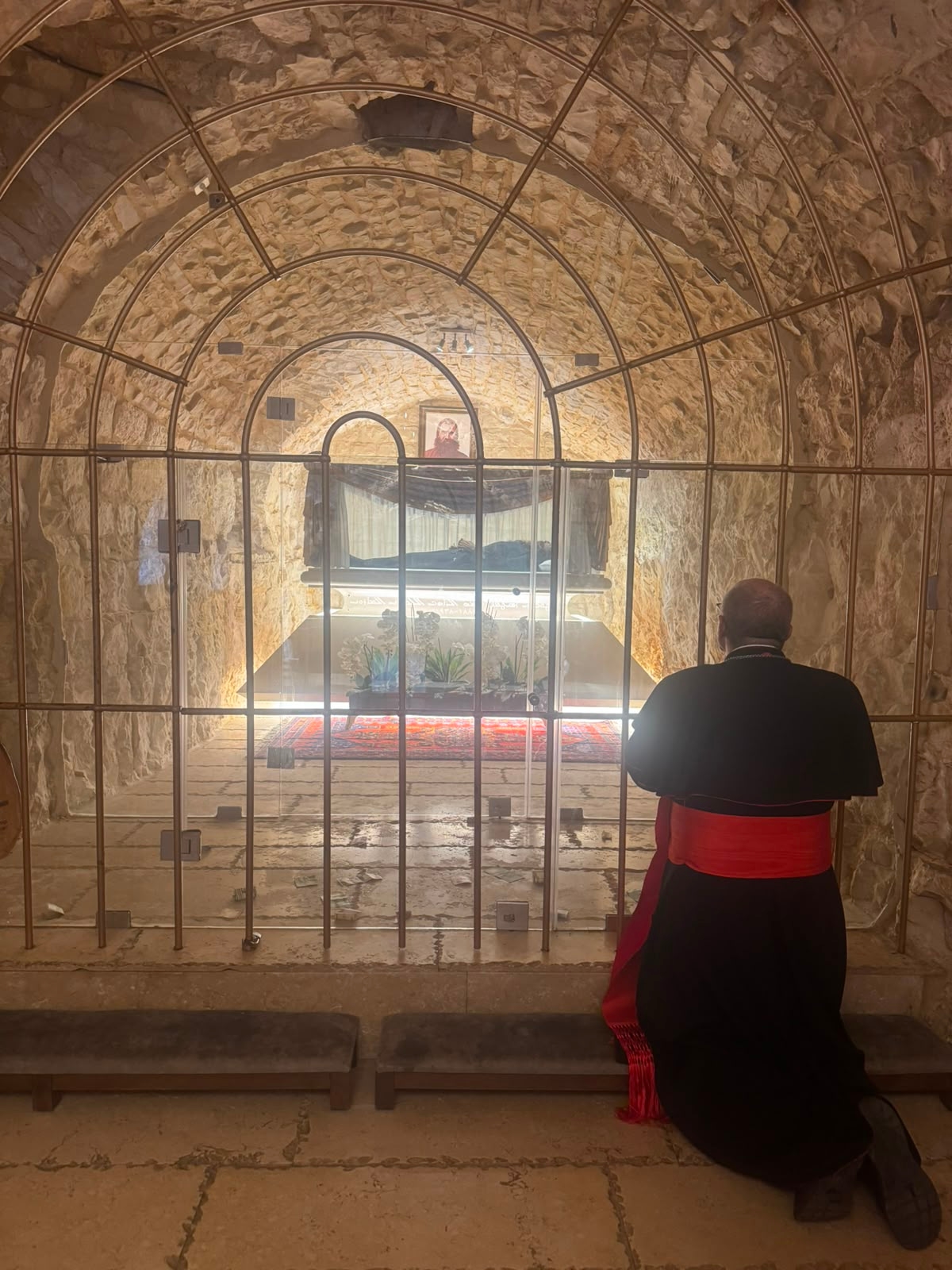 الكاردينال ستورلا زار دير كفيفان